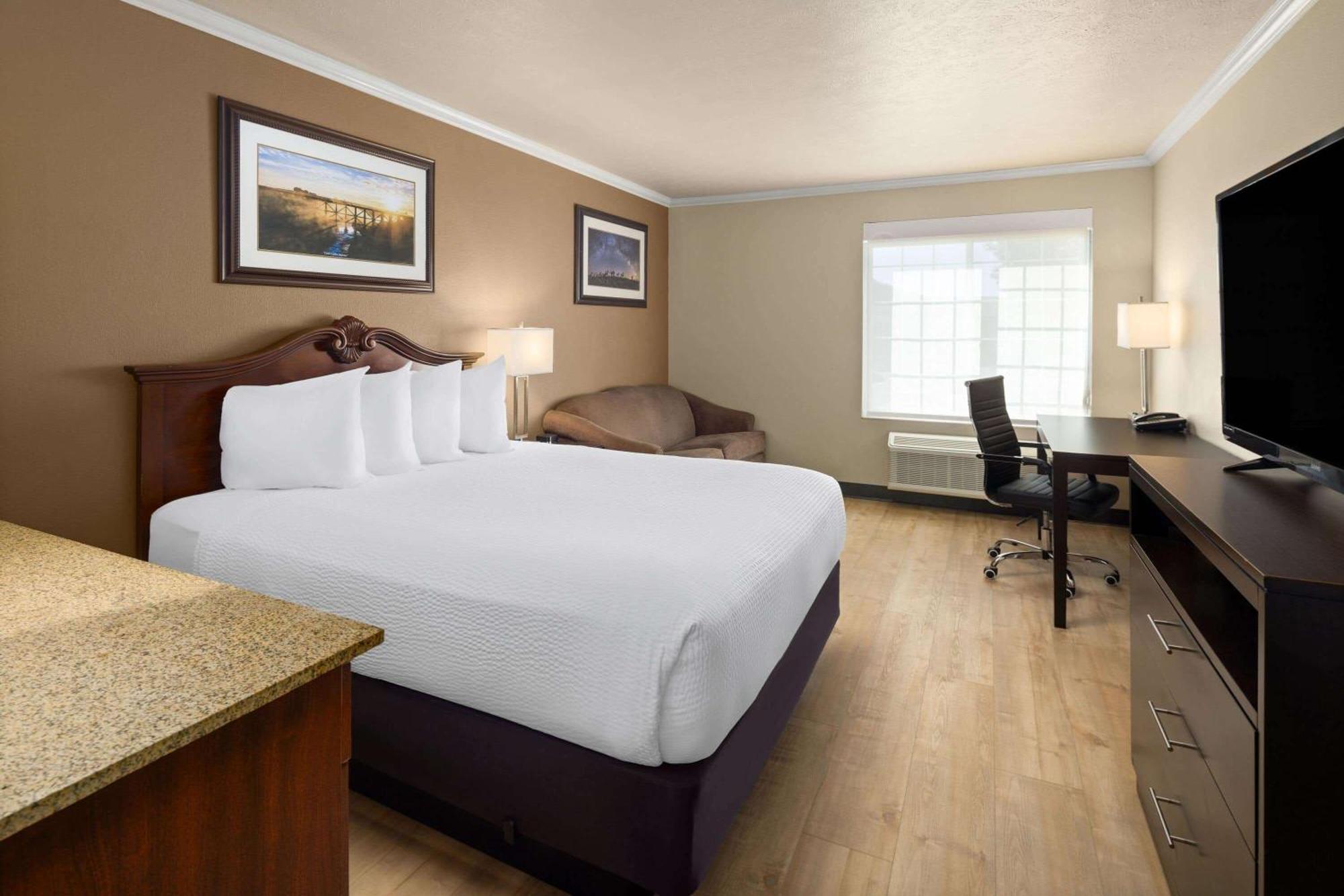 Ramada By Wyndham Moses Lake Extérieur photo